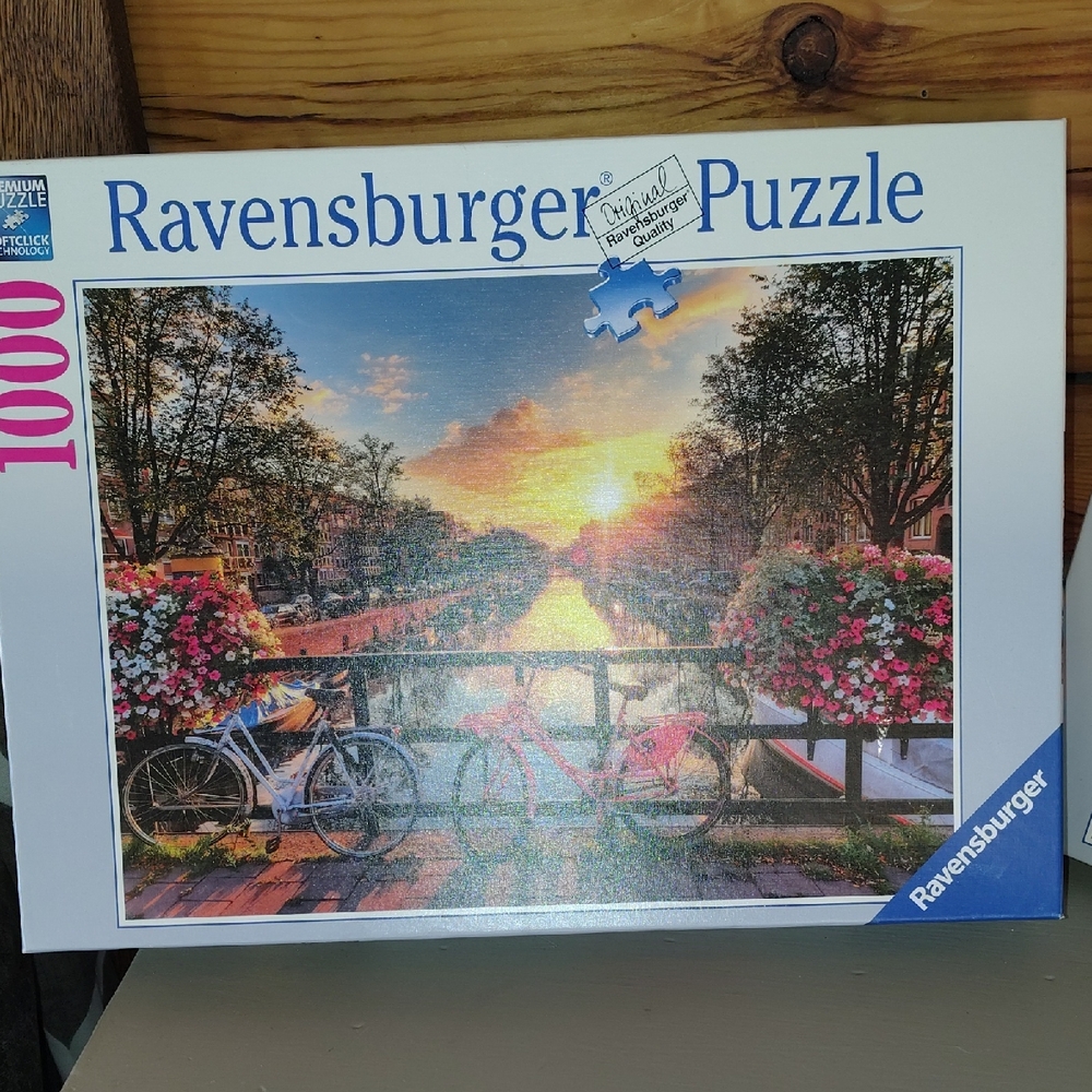 2 Ravensburger Puzzles-1000 Pieces Each - Picture 2 of 9